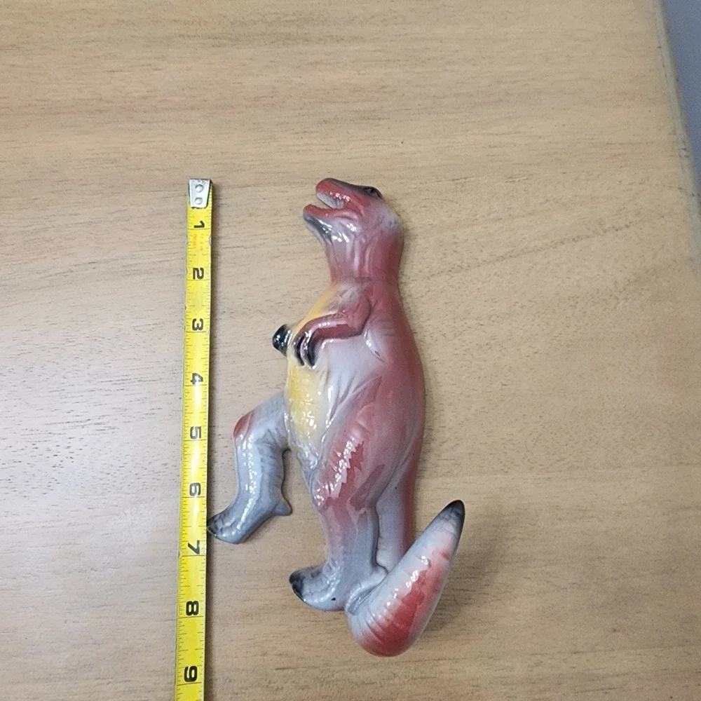 Tyrannosaurus Rex Dinosaur Porcelain Wall Plaque/‎ hook